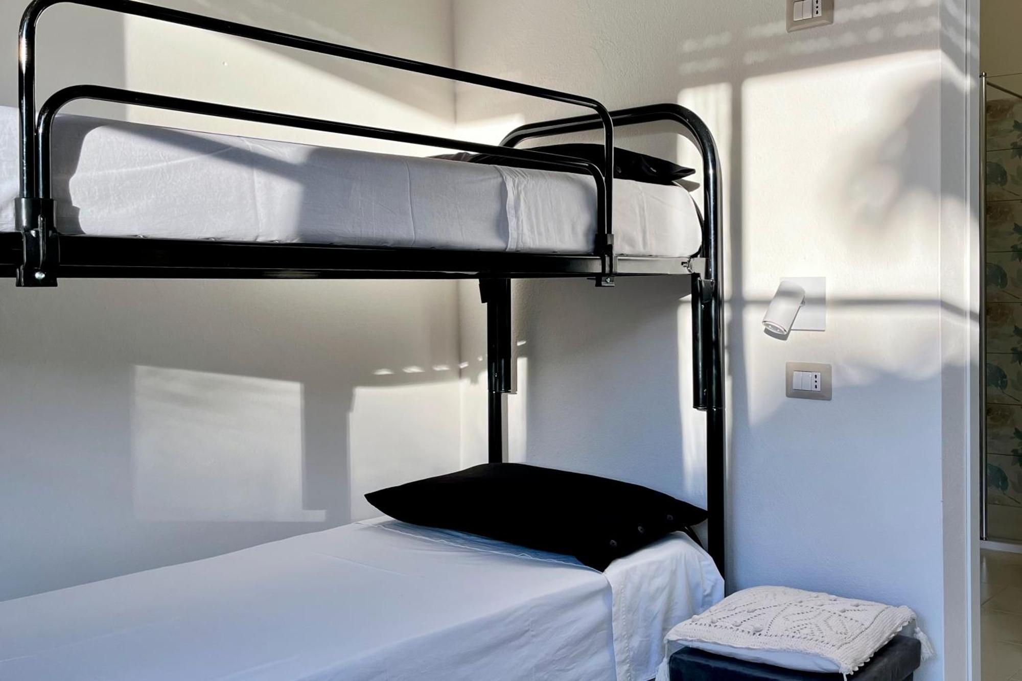 Gocciadoro Guest Apartment Соланас Экстерьер фото